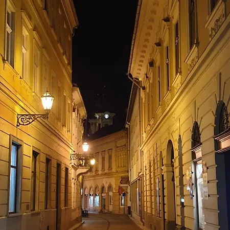 Domino Apartman Eger